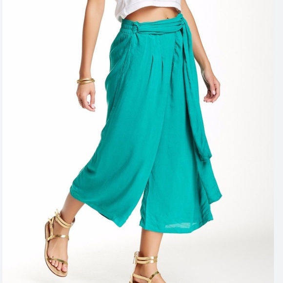 Free People Teal Wide-Leg, cropped high waisted Pants - Picture 1 of 5